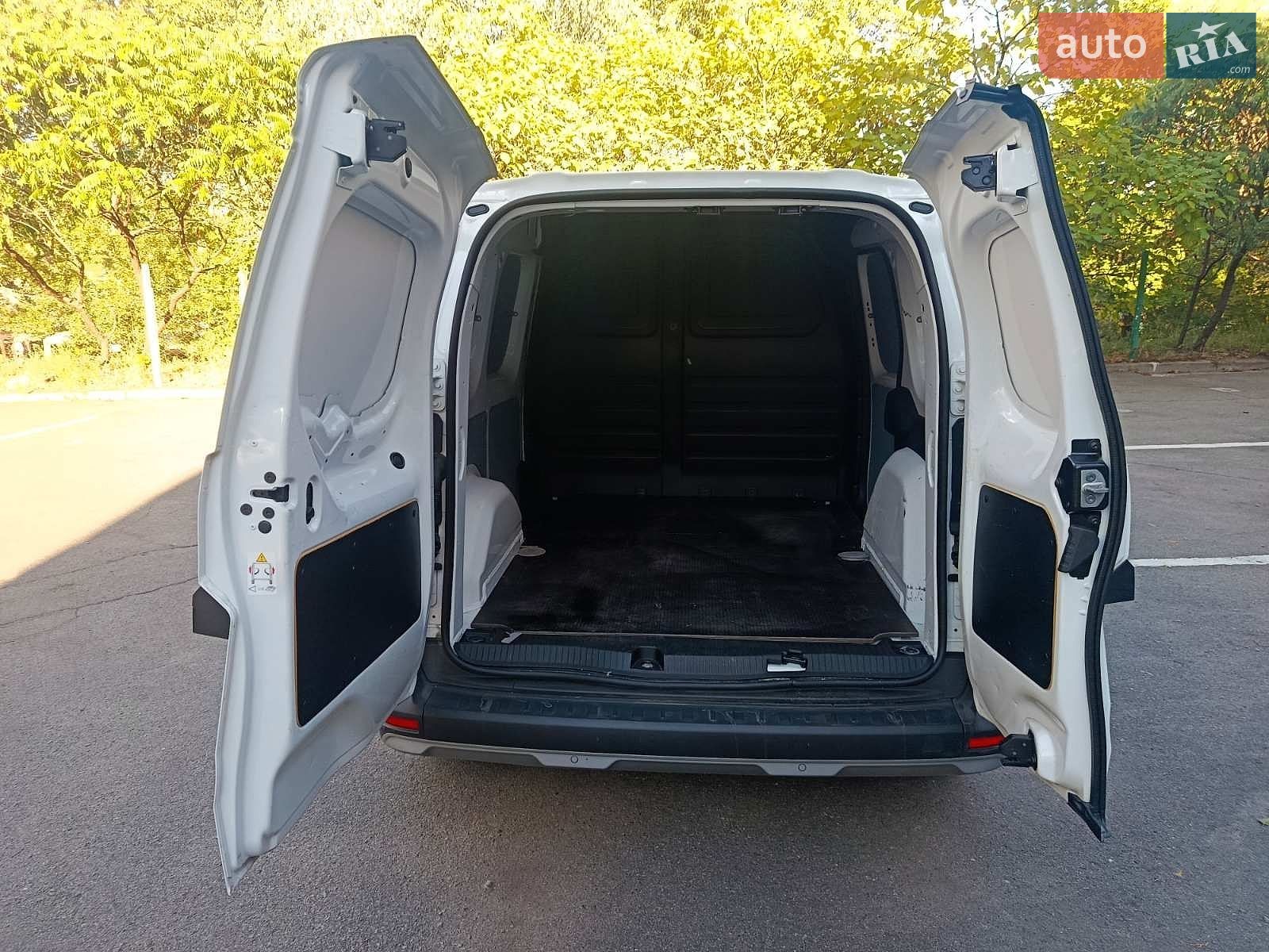 Renault Kangoo 2022 VIN VF1RFK00470150087 фото оголошення 28 з 39