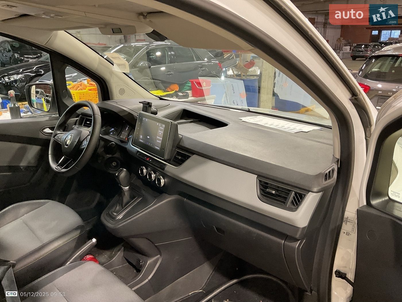 Renault Kangoo 2022 VIN VF1RFK00470150087 фото оголошення 35 з 39