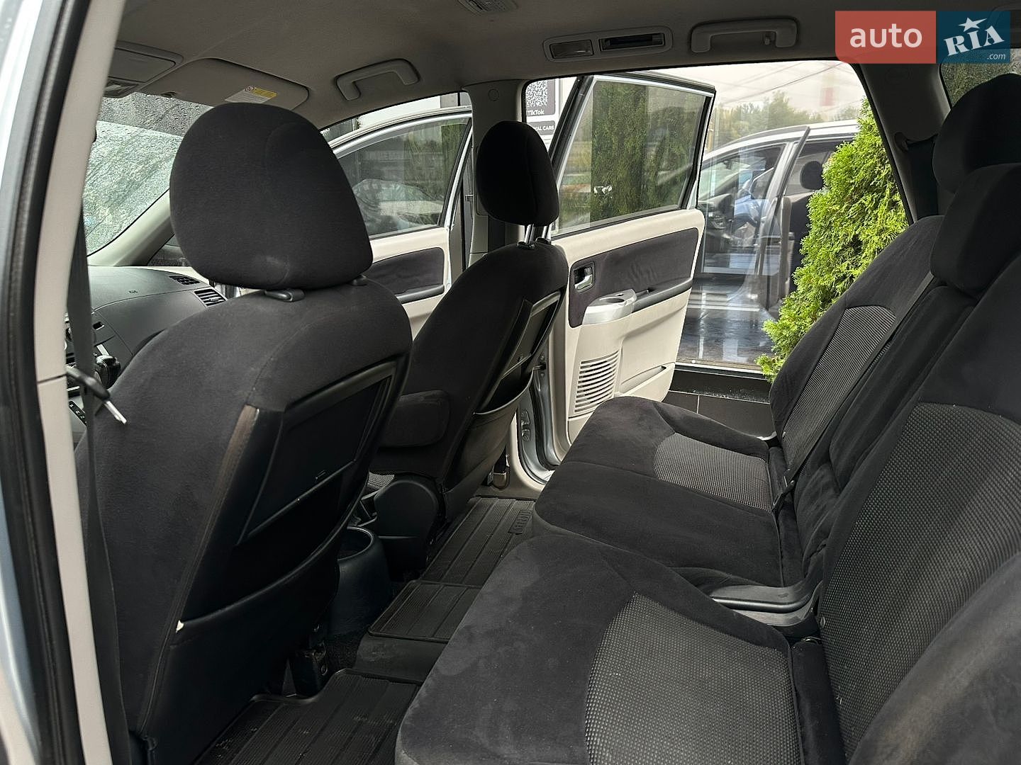 Mitsubishi Grandis 2008 VIN JMBLRNA4W8Z002743 фото оголошення 16 з 31