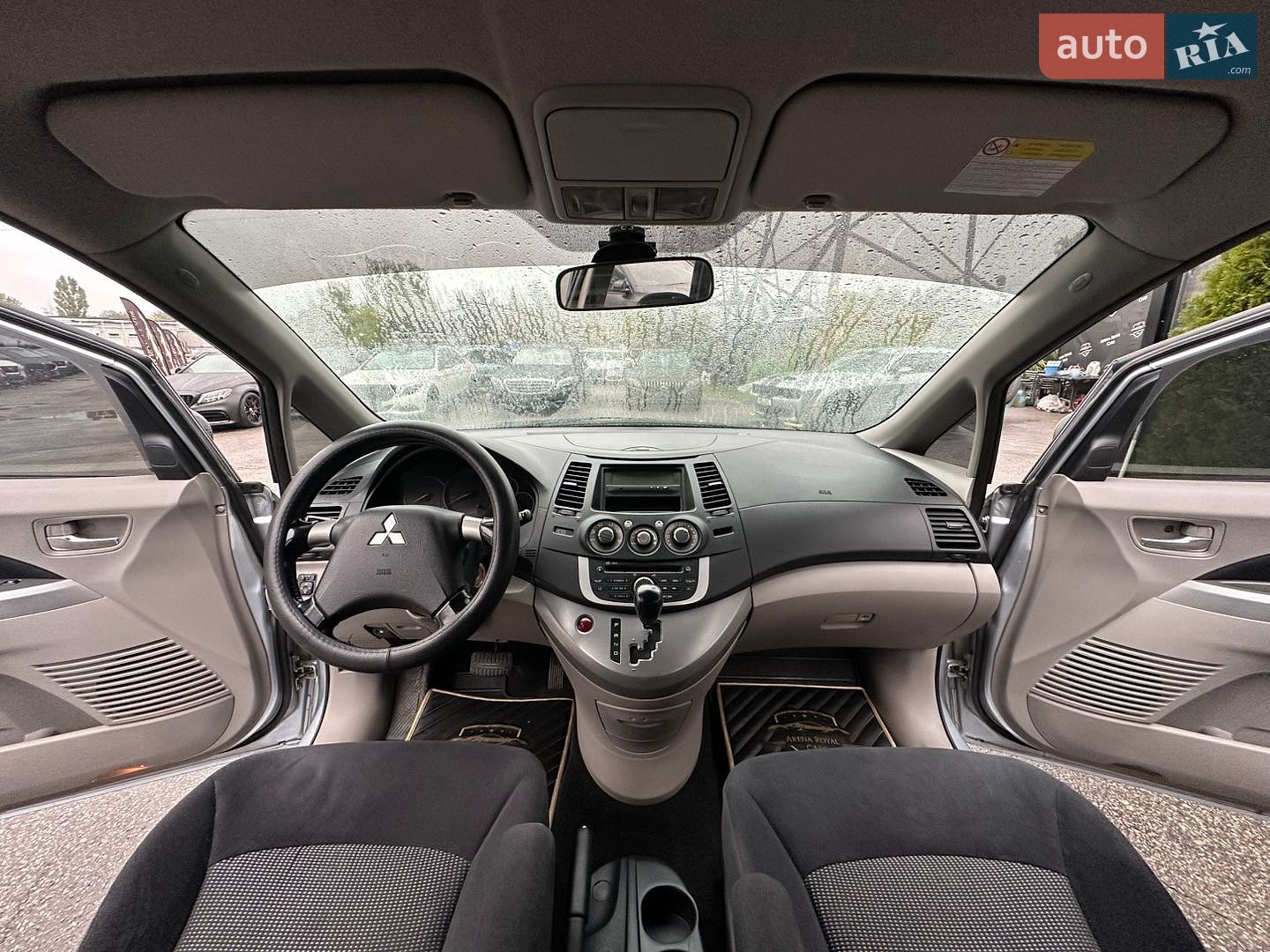 Mitsubishi Grandis 2008 VIN JMBLRNA4W8Z002743 фото оголошення 19 з 31