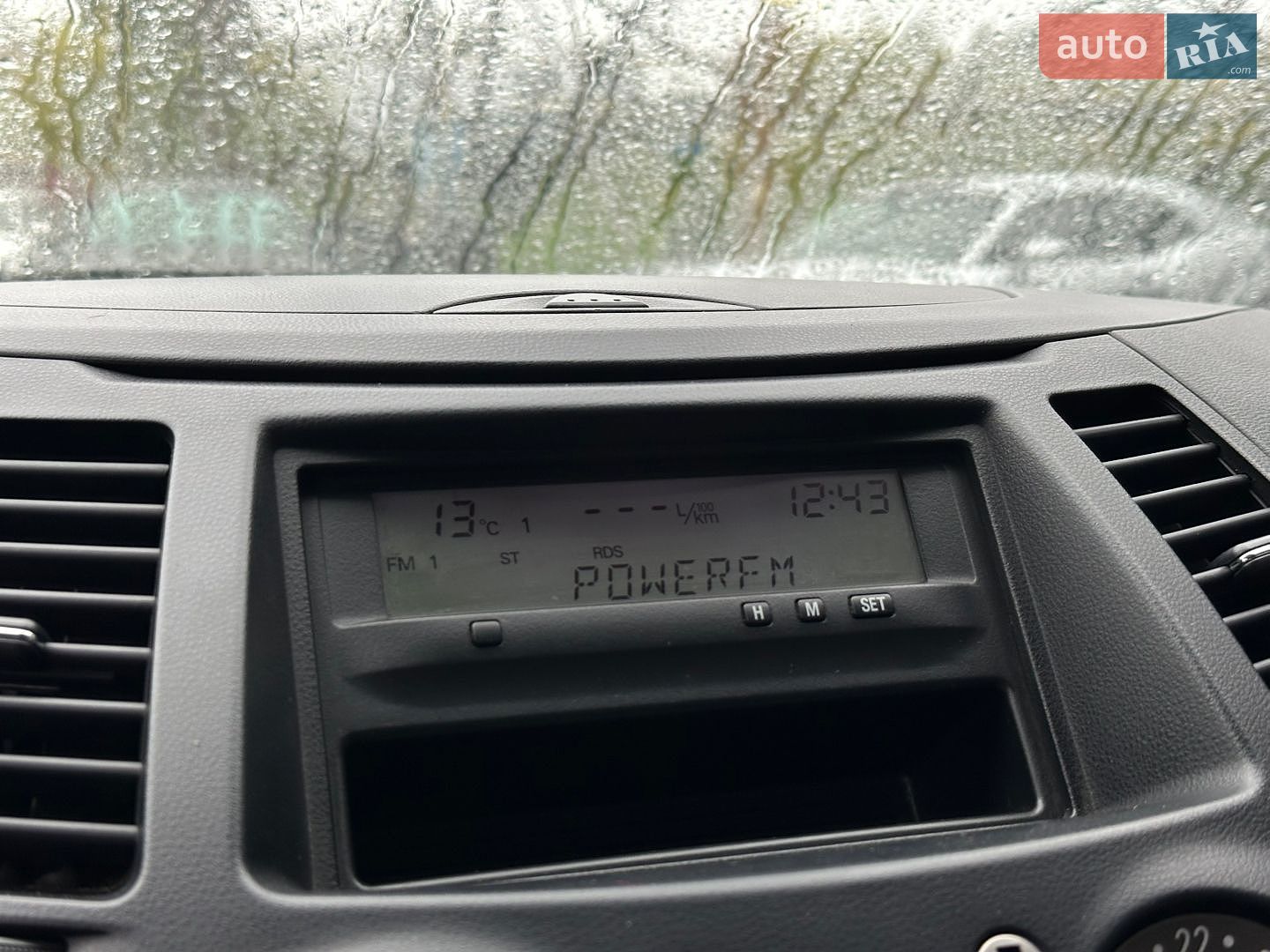 Mitsubishi Grandis 2008 VIN JMBLRNA4W8Z002743 фото оголошення 27 з 31