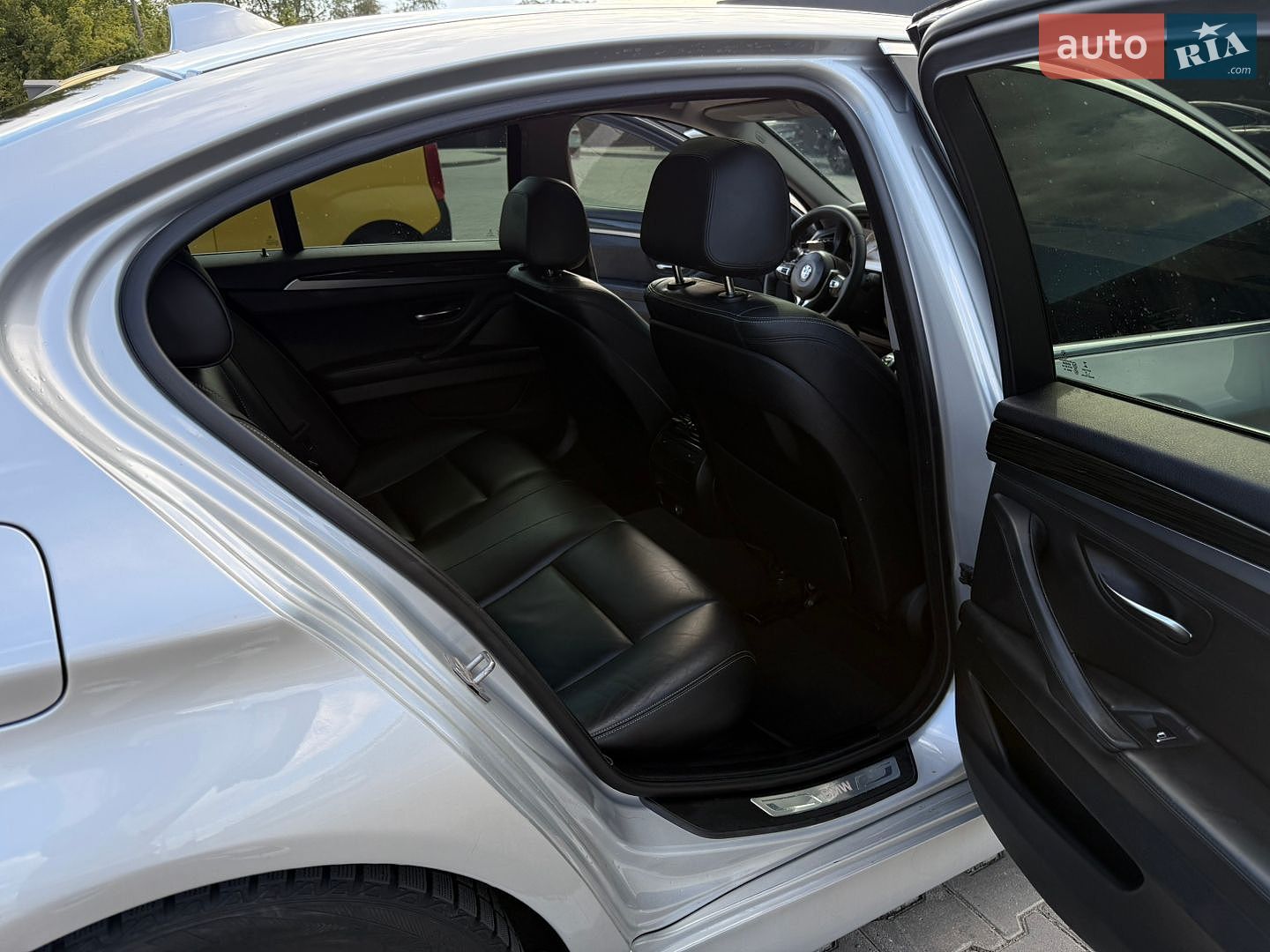 BMW 5 Series 2015 VIN WBA5B3C54GG254432 фото оголошення 16 з 18