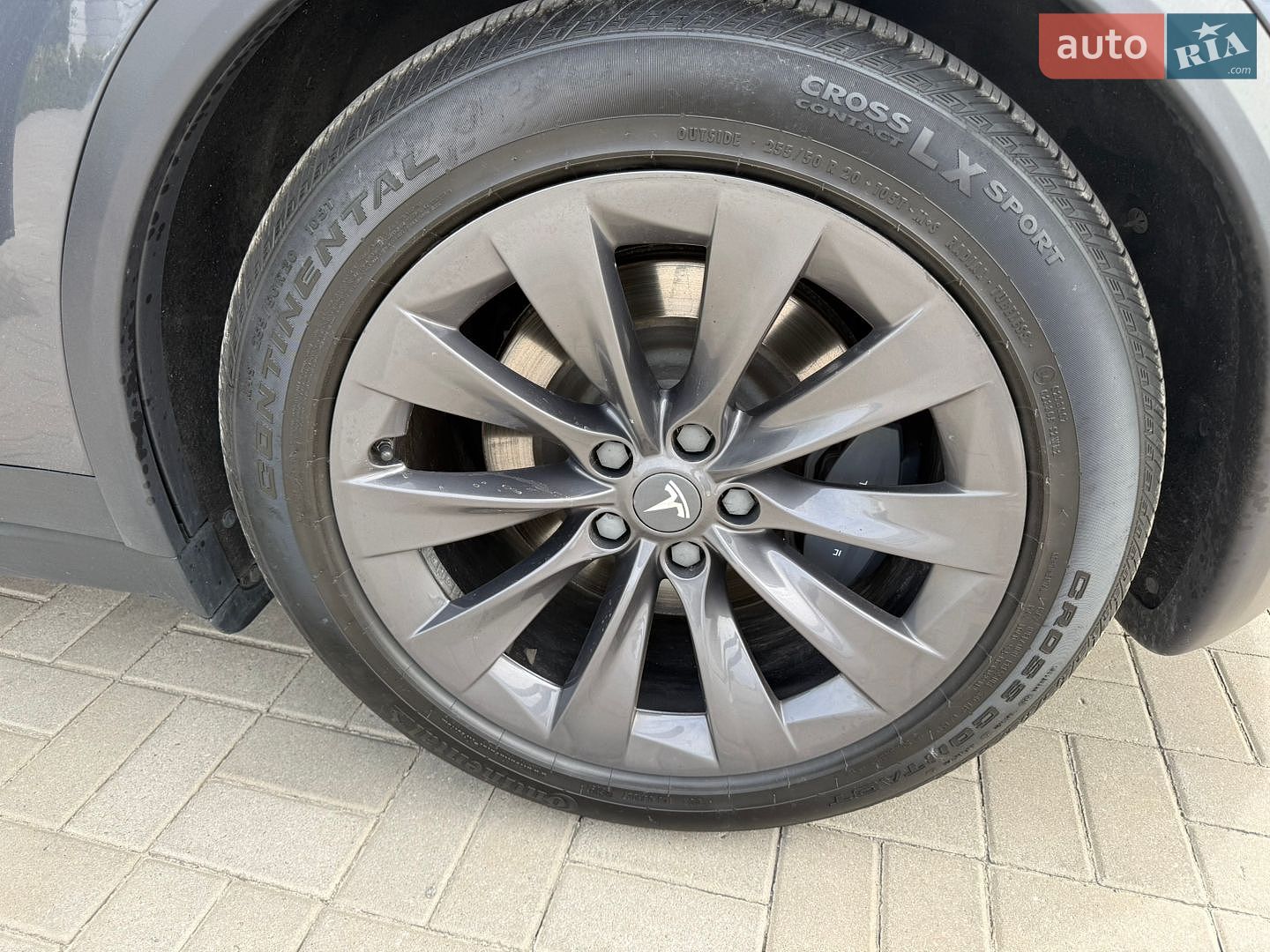 Tesla Model X 2018 VIN 5YJXCDE27JF137267 фото оголошення 9 з 24
