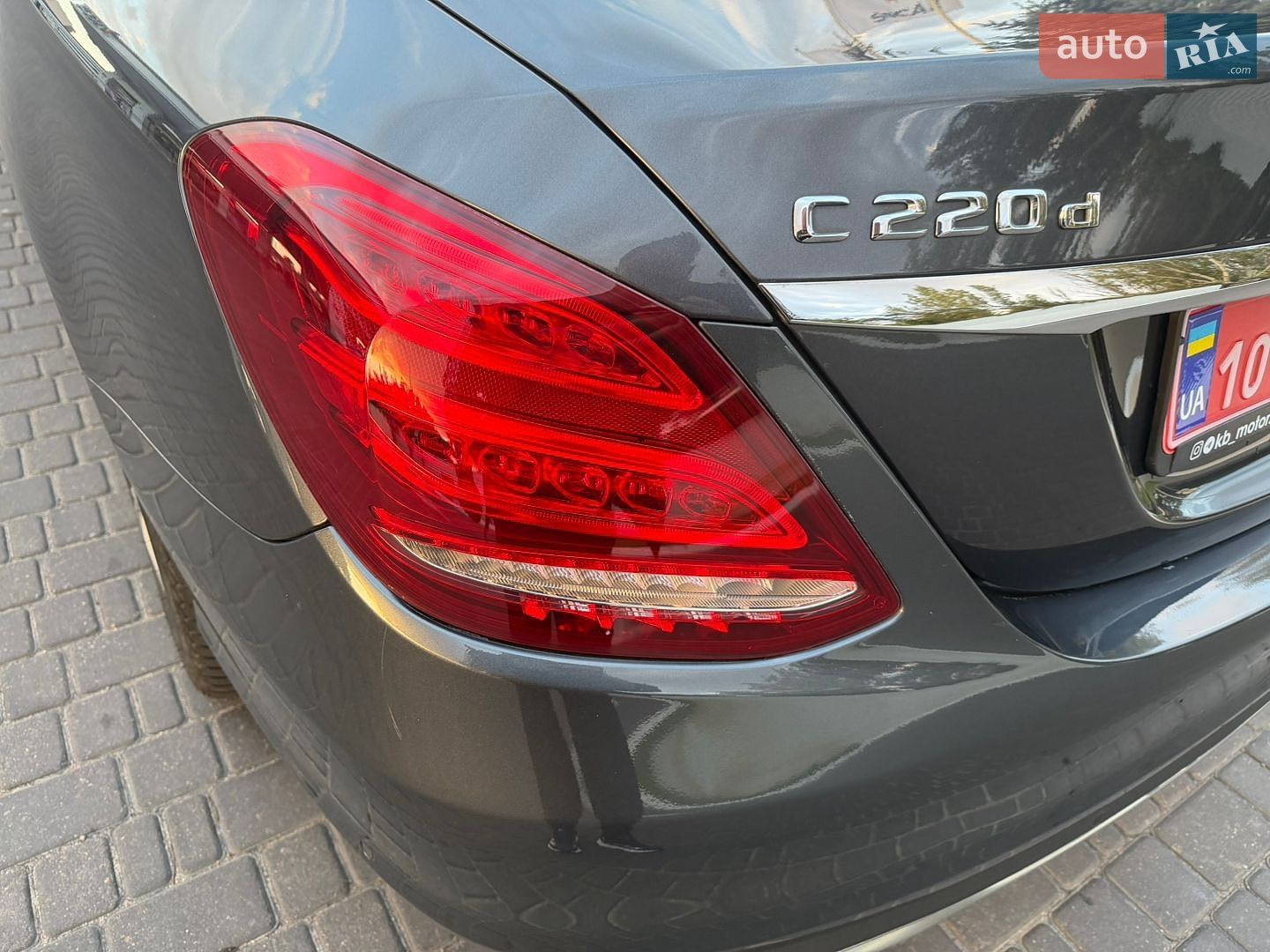 Mercedes-Benz C-Class 2016 VIN WDDWF0FB2GF274914 фото оголошення 12 з 114