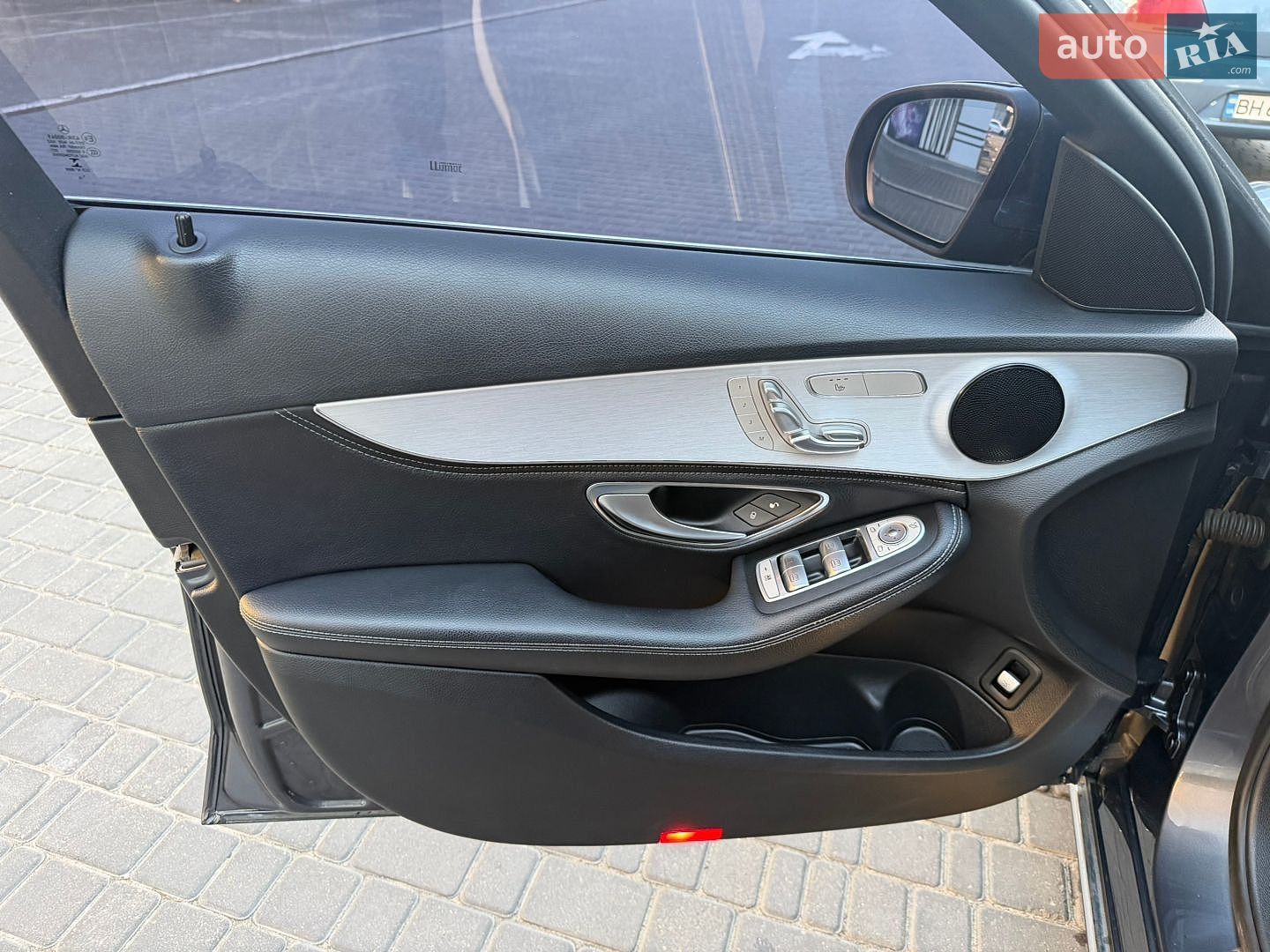 Mercedes-Benz C-Class 2016 VIN WDDWF0FB2GF274914 фото оголошення 31 з 114