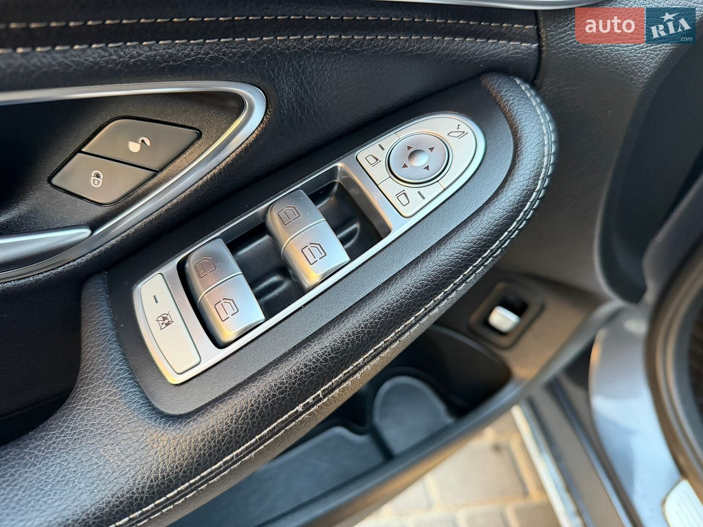Mercedes-Benz C-Class 2016 VIN WDDWF0FB2GF274914 фото оголошення 33 з 114