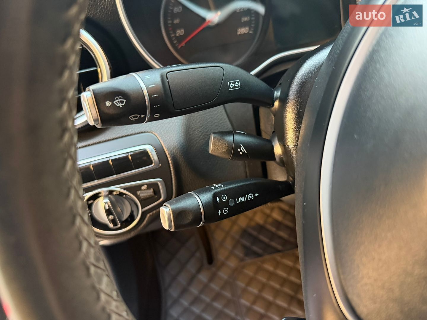 Mercedes-Benz C-Class 2016 VIN WDDWF0FB2GF274914 фото оголошення 45 з 114