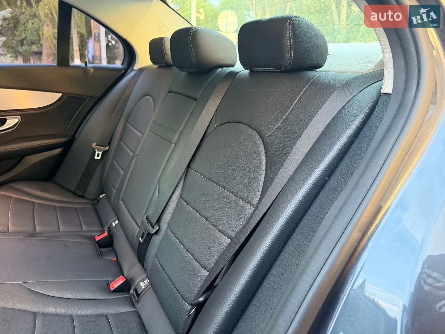 Mercedes-Benz C-Class 2016 VIN WDDWF0FB2GF274914 фото оголошення 52 з 114