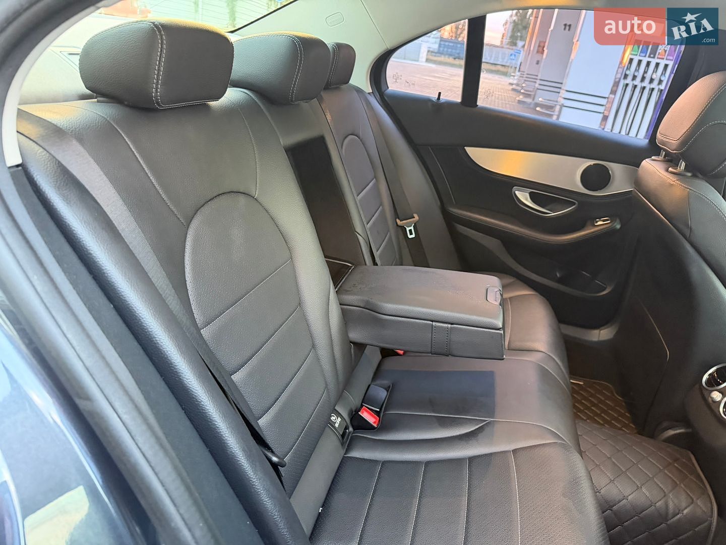 Mercedes-Benz C-Class 2016 VIN WDDWF0FB2GF274914 фото оголошення 60 з 114