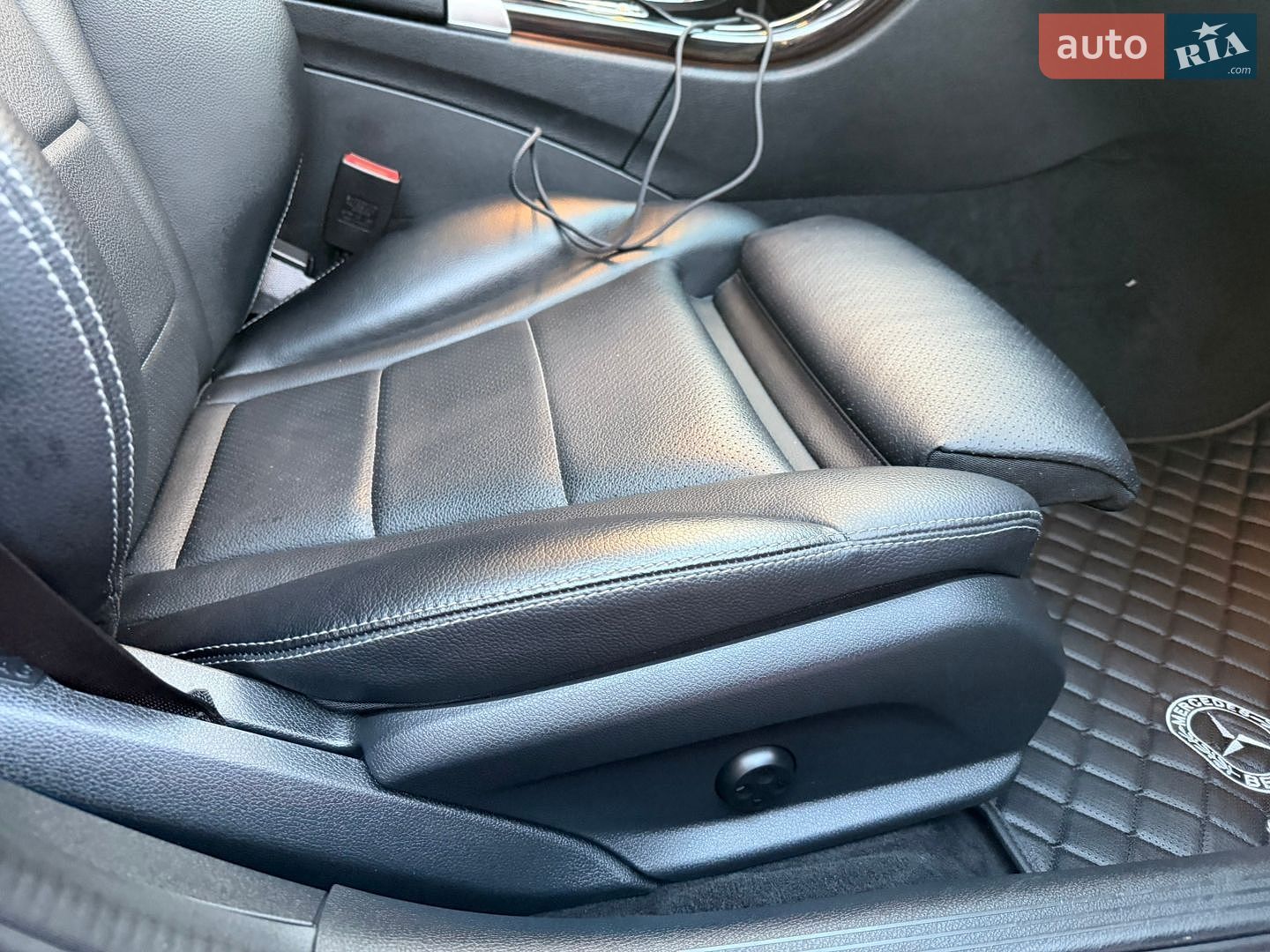 Mercedes-Benz C-Class 2016 VIN WDDWF0FB2GF274914 фото оголошення 75 з 114