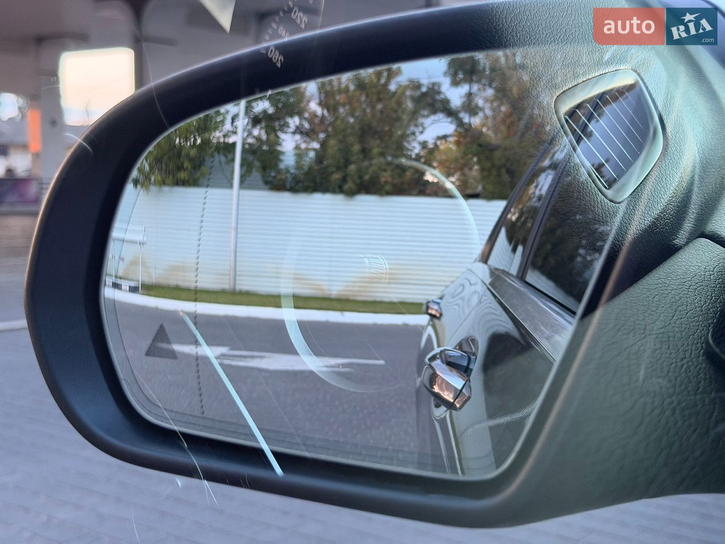 Mercedes-Benz C-Class 2016 VIN WDDWF0FB2GF274914 фото оголошення 89 з 114