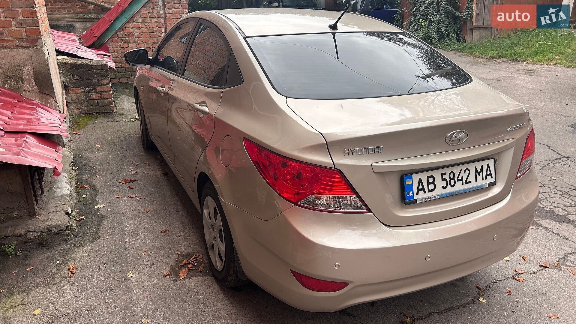 Hyundai Accent 2011 VIN Z94CU41DBBR067027 фото оголошення 4 з 12