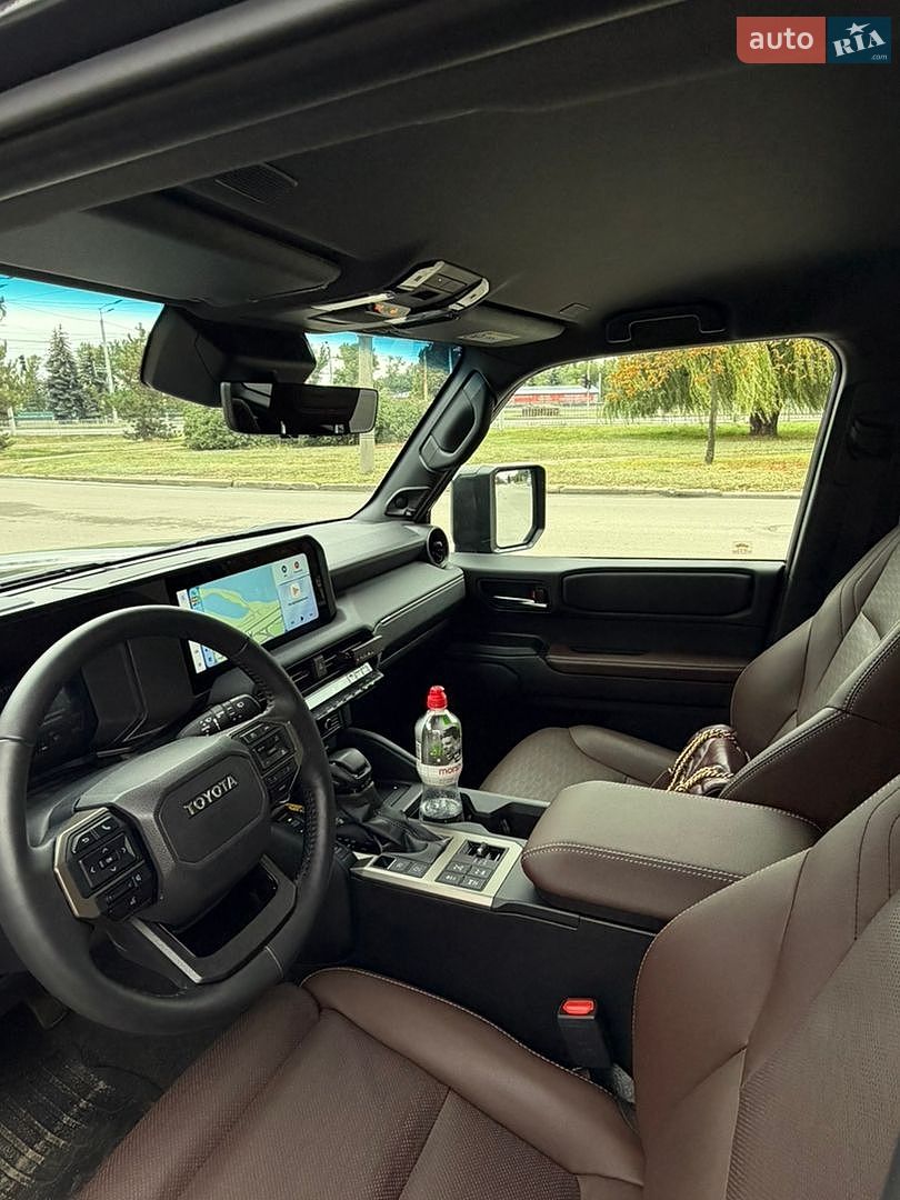 Toyota Land Cruiser Prado 2025 VIN JTEAR3AJ20K034718 фото оголошення 8 з 19