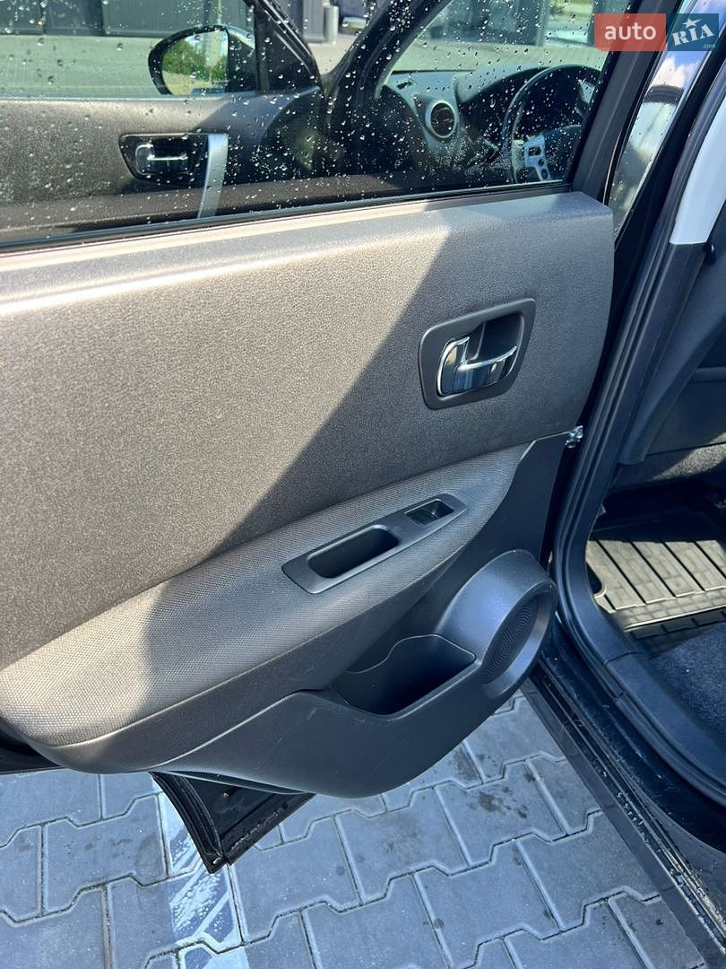 Nissan Qashqai 2011 VIN SJNFCAJ10U2371456 фото оголошення 36 з 139