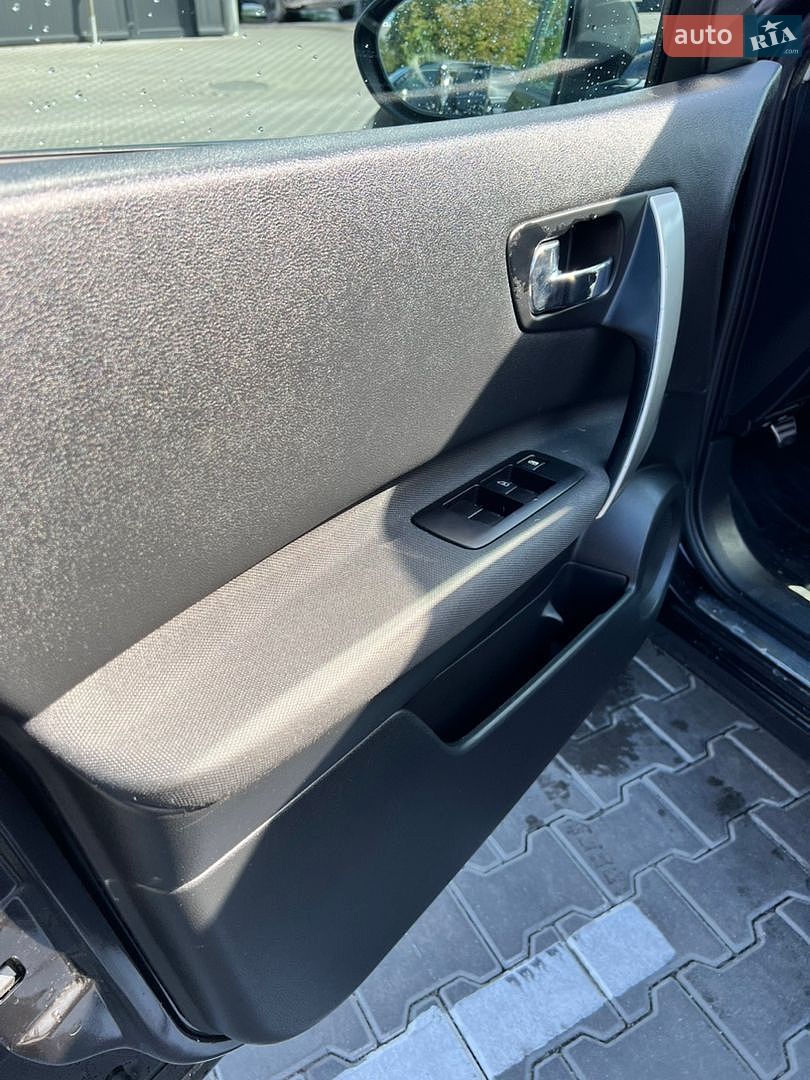 Nissan Qashqai 2011 VIN SJNFCAJ10U2371456 фото оголошення 39 з 139