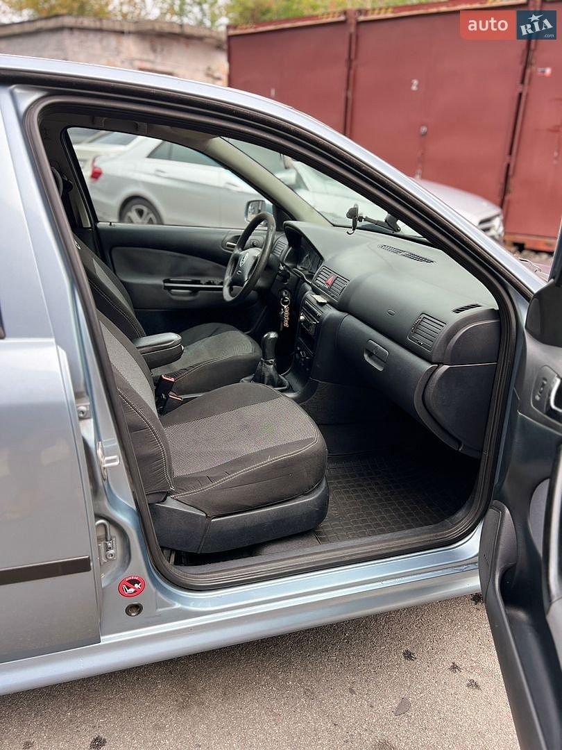 Skoda Octavia 2003 VIN TMBCX41U632797123 фото оголошення 10 з 17