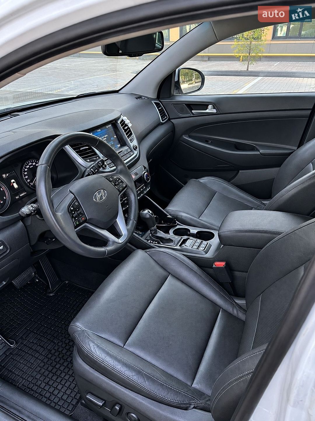 Hyundai Tucson 2016 VIN TMAJ381ADHJ225175 фото оголошення 11 з 22