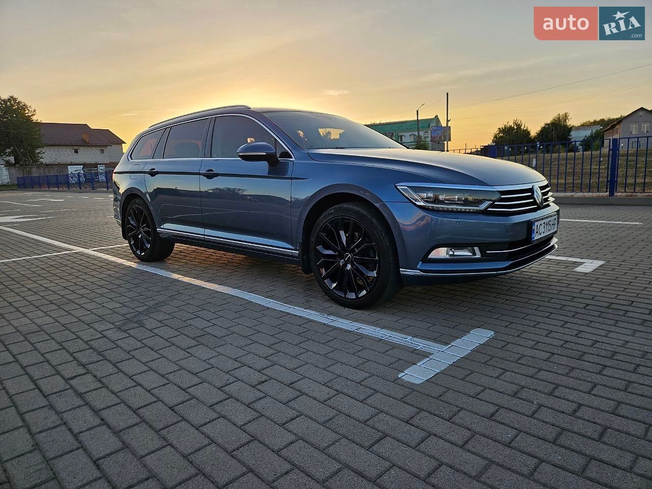 Volkswagen Passat 2017 VIN WVWZZZ3CZJE071208 фото оголошення 5 з 25