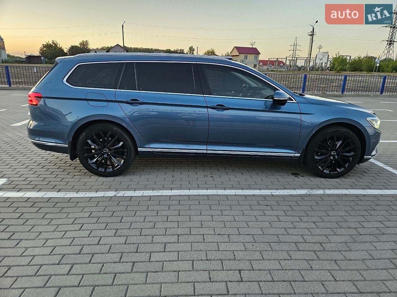 Volkswagen Passat 2017 VIN WVWZZZ3CZJE071208 фото оголошення 16 з 25
