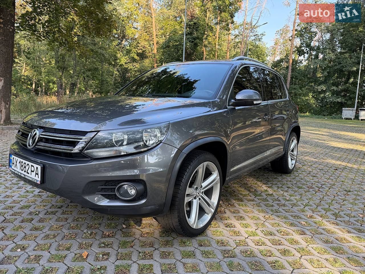 Volkswagen Tiguan 2015 VIN WVGAV7AX4GW559726 фото оголошення 2 з 27