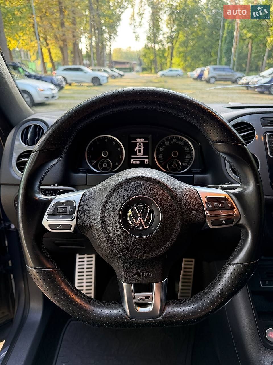 Volkswagen Tiguan 2015 VIN WVGAV7AX4GW559726 фото оголошення 13 з 27