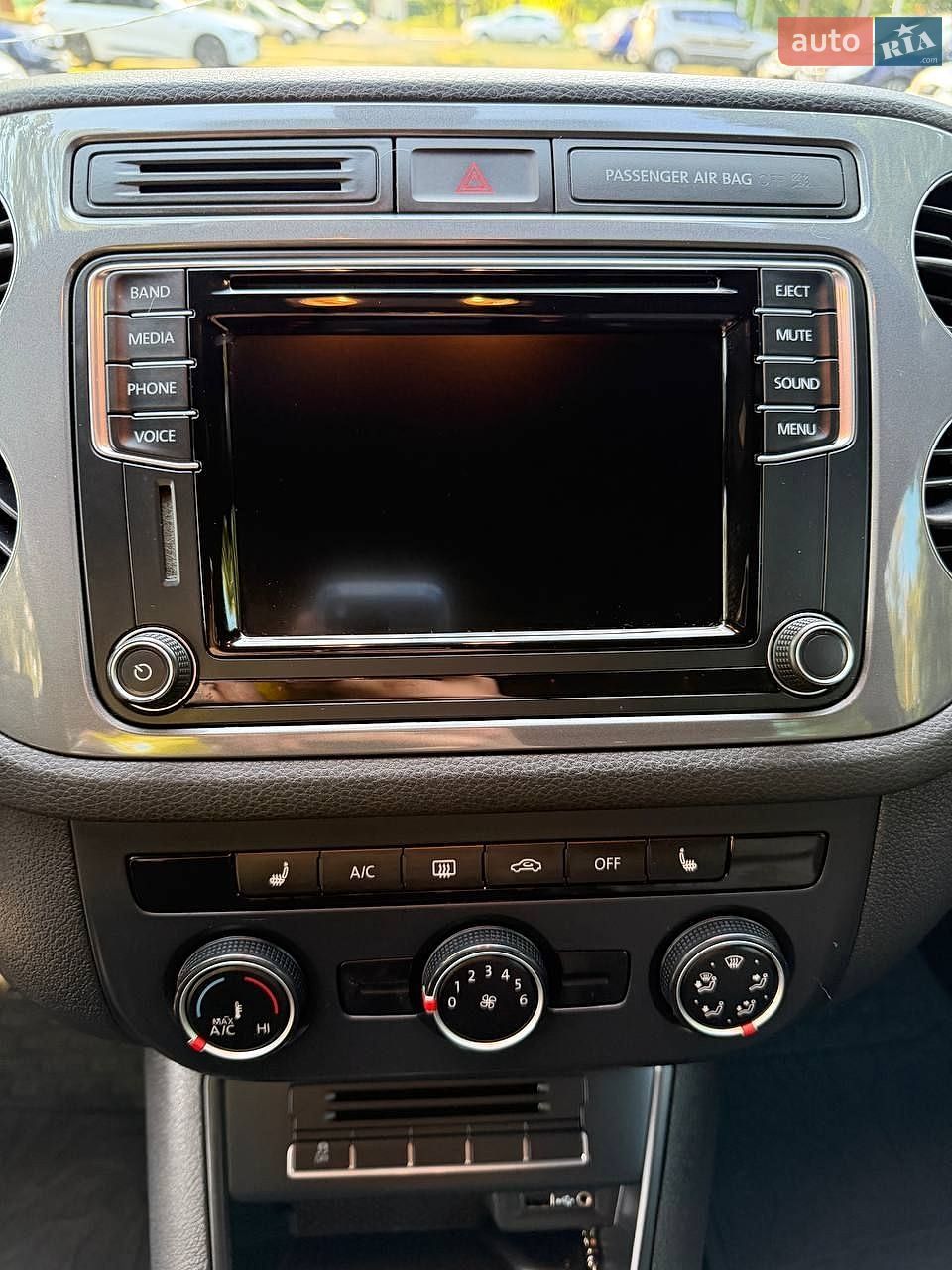 Volkswagen Tiguan 2015 VIN WVGAV7AX4GW559726 фото оголошення 14 з 27