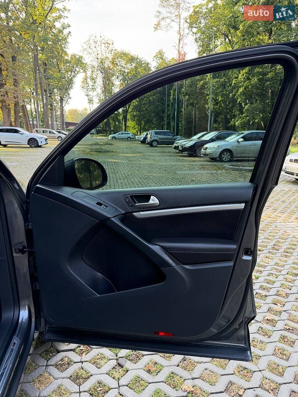 Volkswagen Tiguan 2015 VIN WVGAV7AX4GW559726 фото оголошення 22 з 27