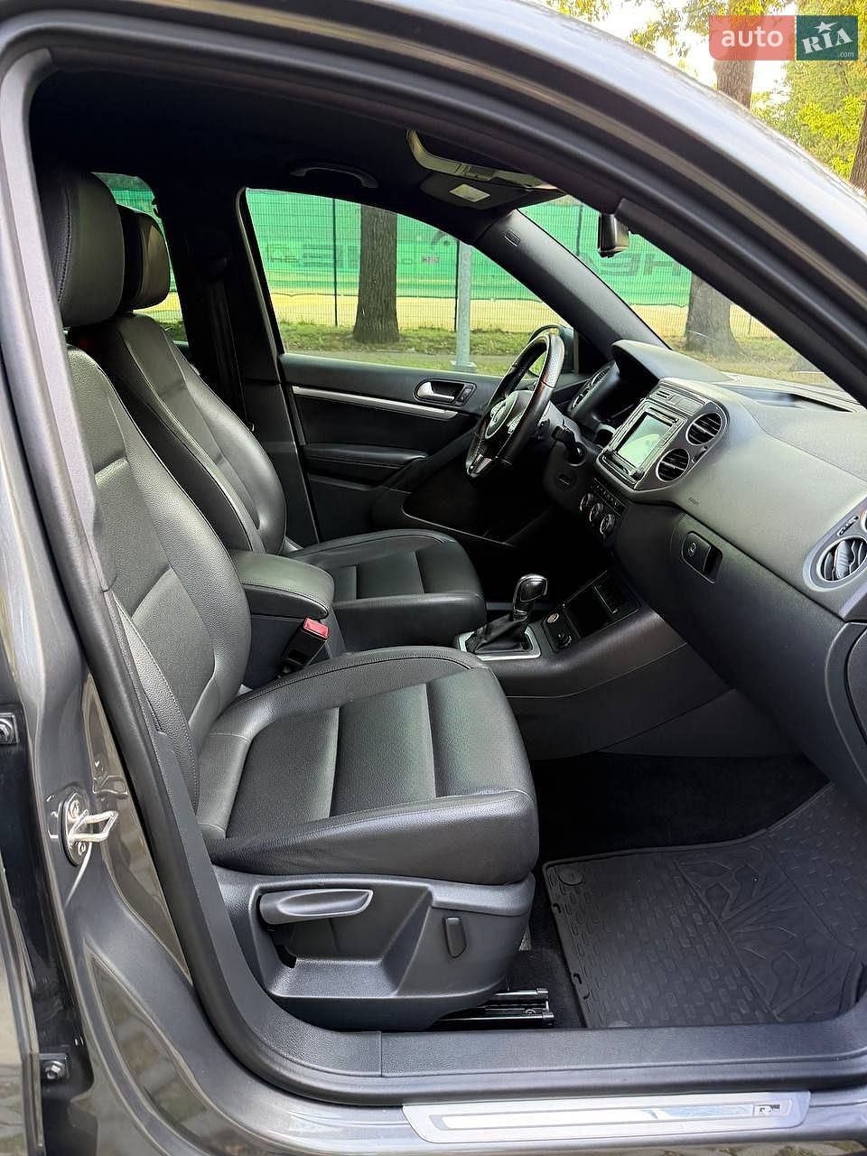 Volkswagen Tiguan 2015 VIN WVGAV7AX4GW559726 фото оголошення 23 з 27