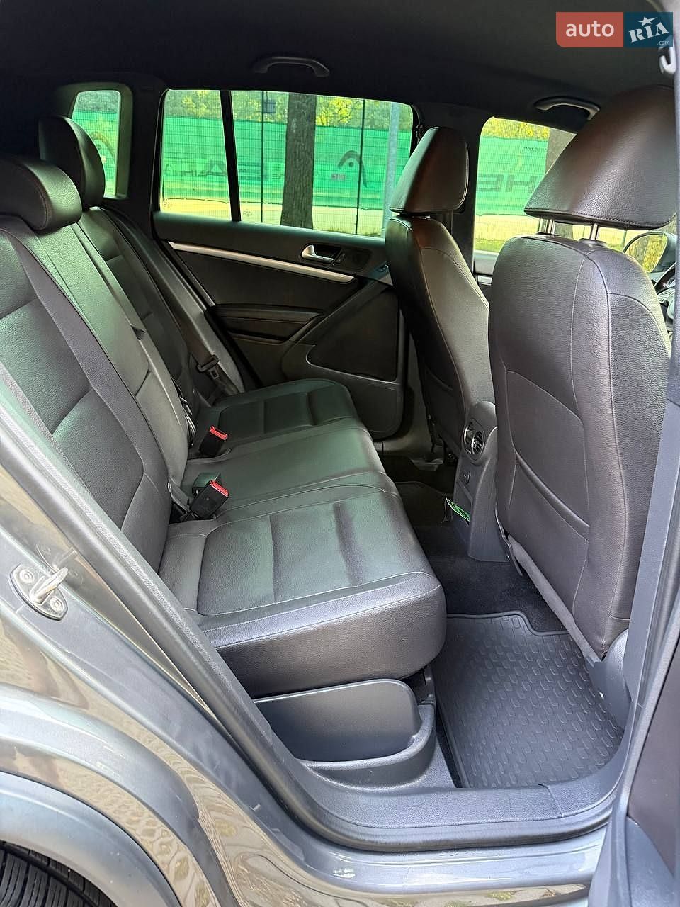 Volkswagen Tiguan 2015 VIN WVGAV7AX4GW559726 фото оголошення 21 з 27