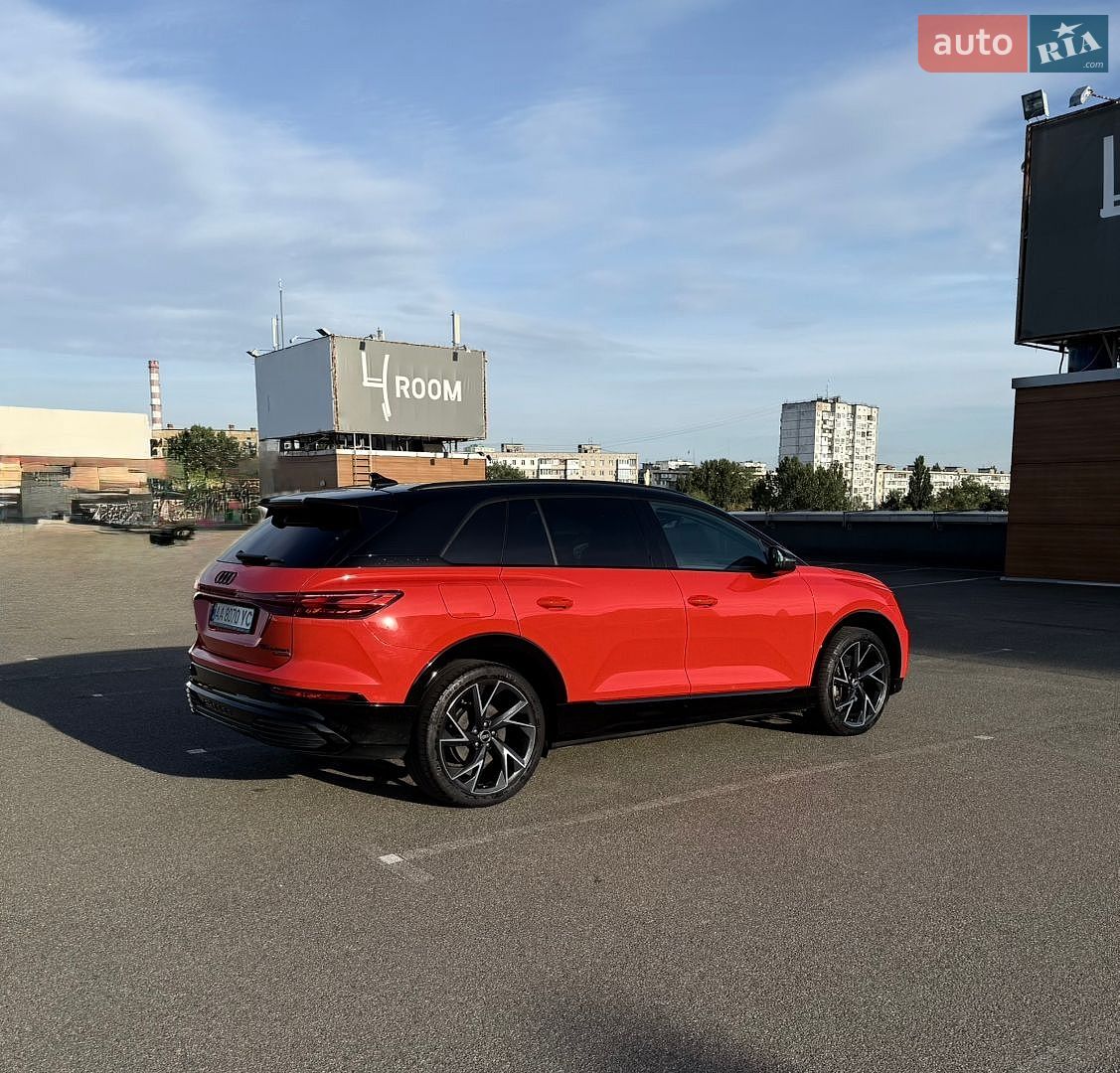 Audi Q5 e-tron 2022 VIN LSV1C5G48N2010060 фото оголошення 11 з 41