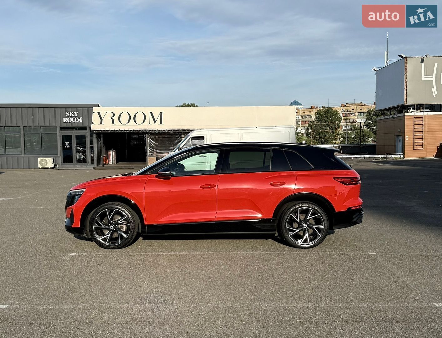 Audi Q5 e-tron 2022 VIN LSV1C5G48N2010060 фото оголошення 6 з 41