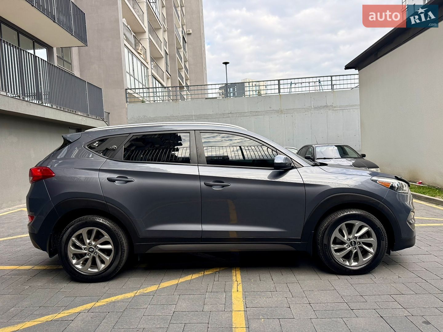 Hyundai Tucson 2016 VIN KM8J3CA4XGU176406 фото оголошення 12 з 79
