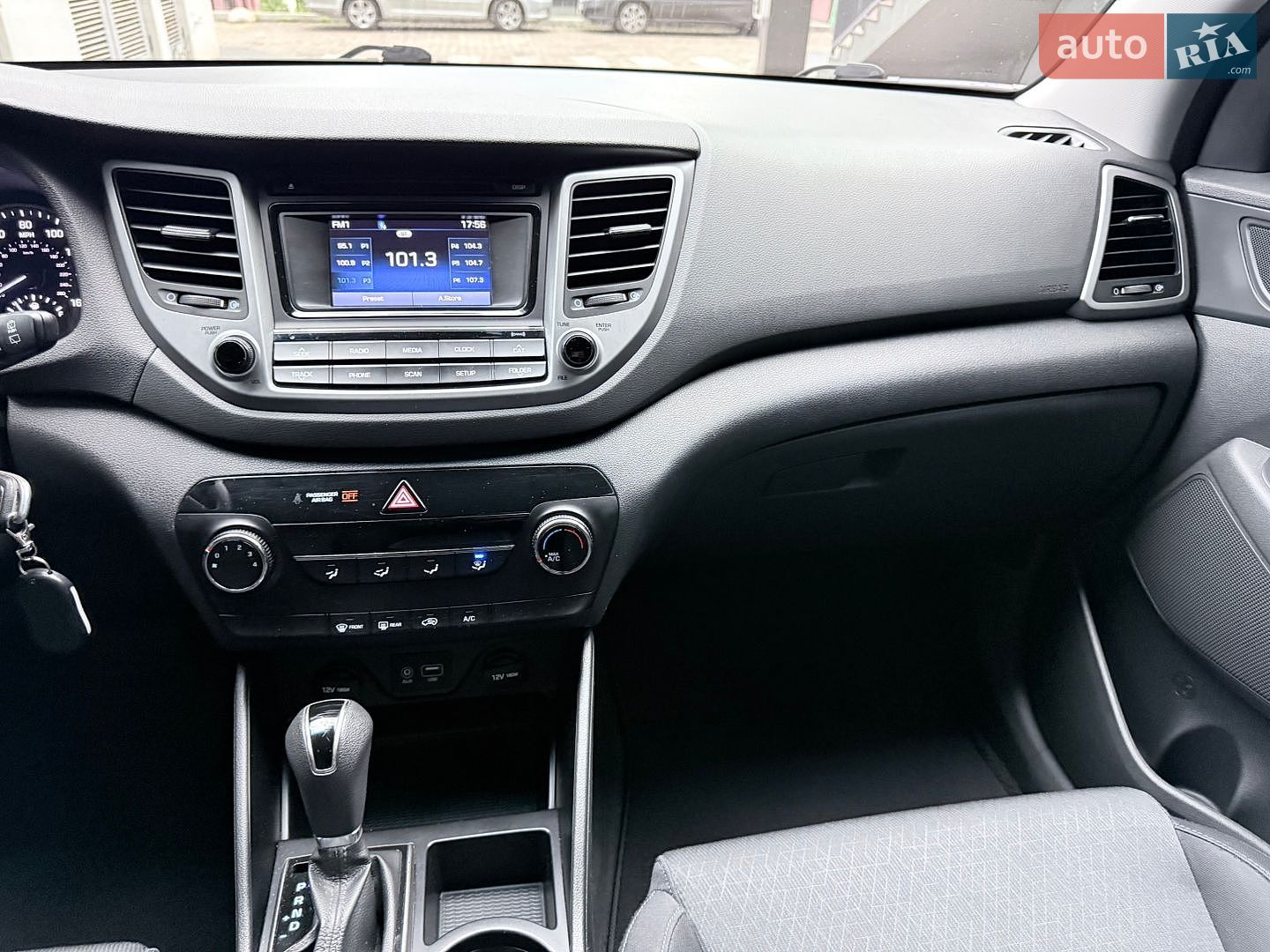 Hyundai Tucson 2016 VIN KM8J3CA4XGU176406 фото оголошення 31 з 79