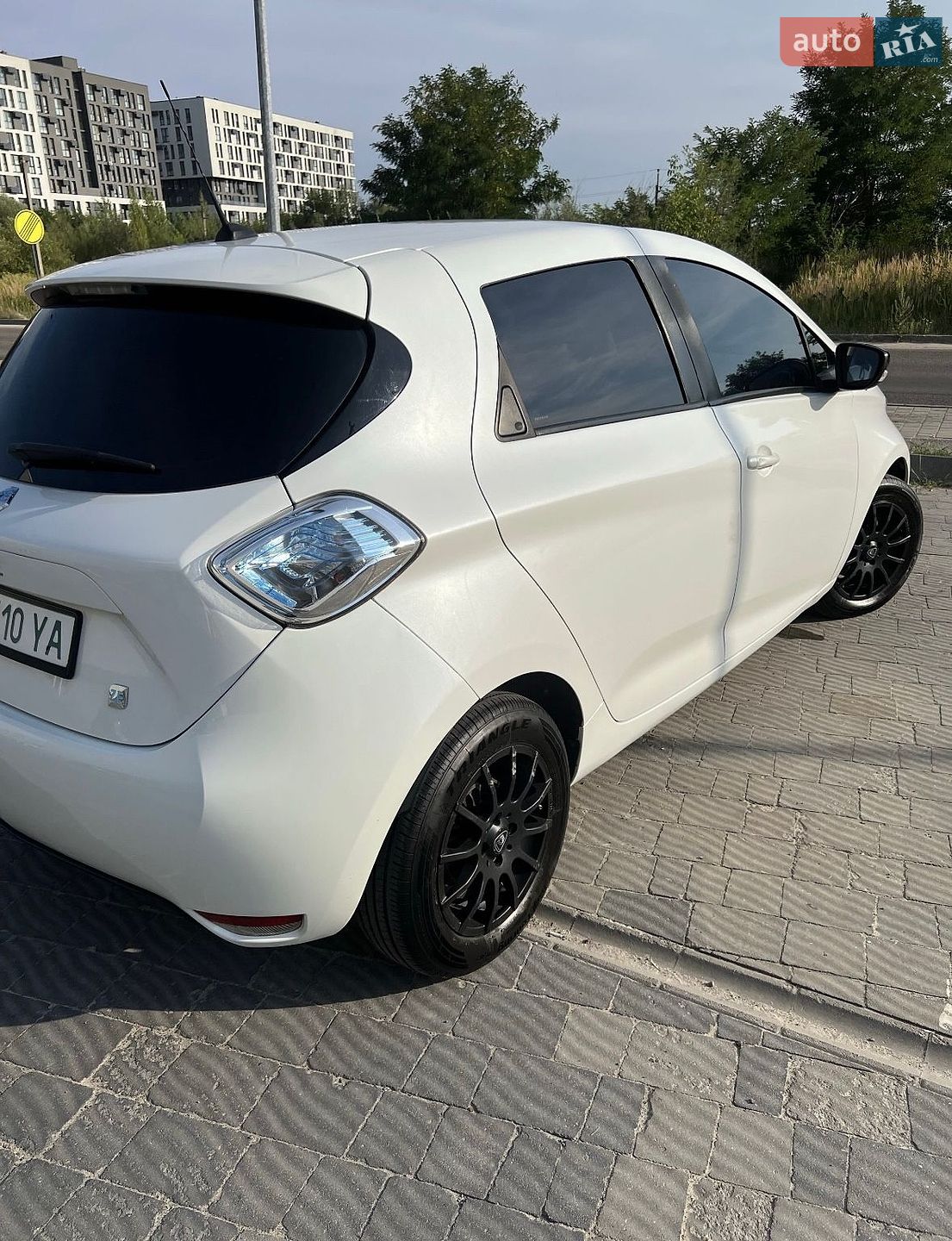 Renault Zoe 2015 VIN VF1AGVYA052536916 фото оголошення 4 з 7