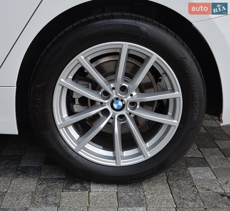 BMW 3 Series 2025 VIN WBA51FF0X0FU52576 фото оголошення 10 з 11