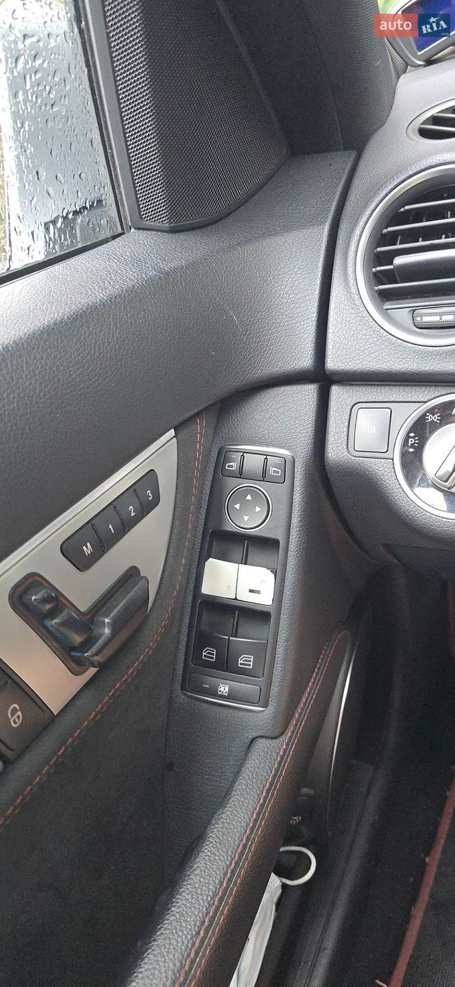 Mercedes-Benz C-Class 2014 VIN WDDGF4HB9EG207419 фото оголошення 8 з 9