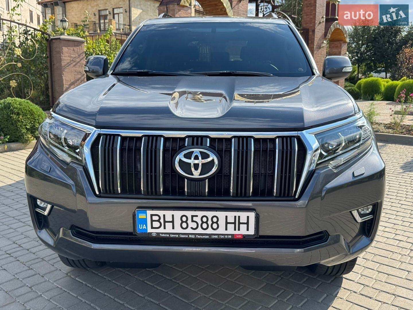 Toyota Land Cruiser Prado 2018 VIN JTEBR3FJ605011552 фото оголошення 2 з 76