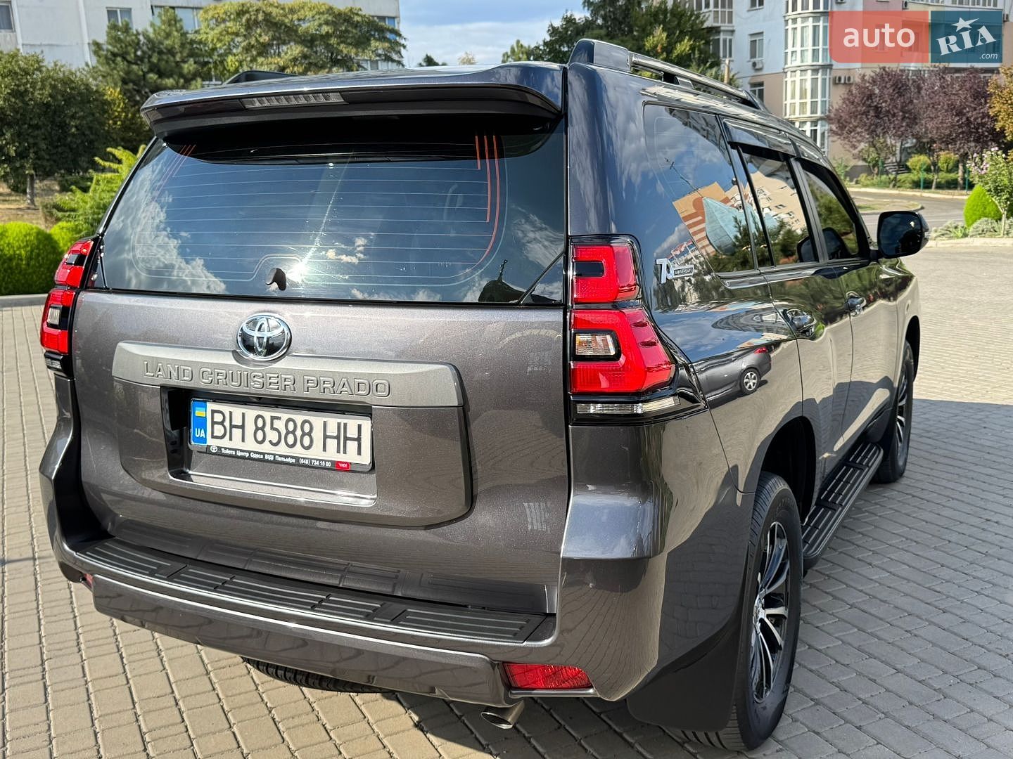 Toyota Land Cruiser Prado 2018 VIN JTEBR3FJ605011552 фото оголошення 37 з 76