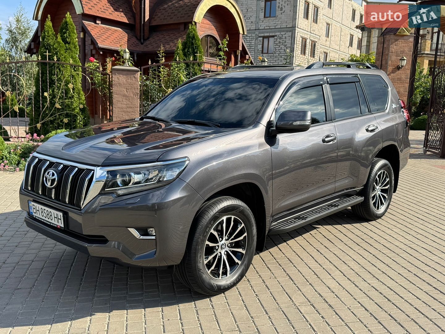 Toyota Land Cruiser Prado 2018 VIN JTEBR3FJ605011552 фото оголошення 6 з 76