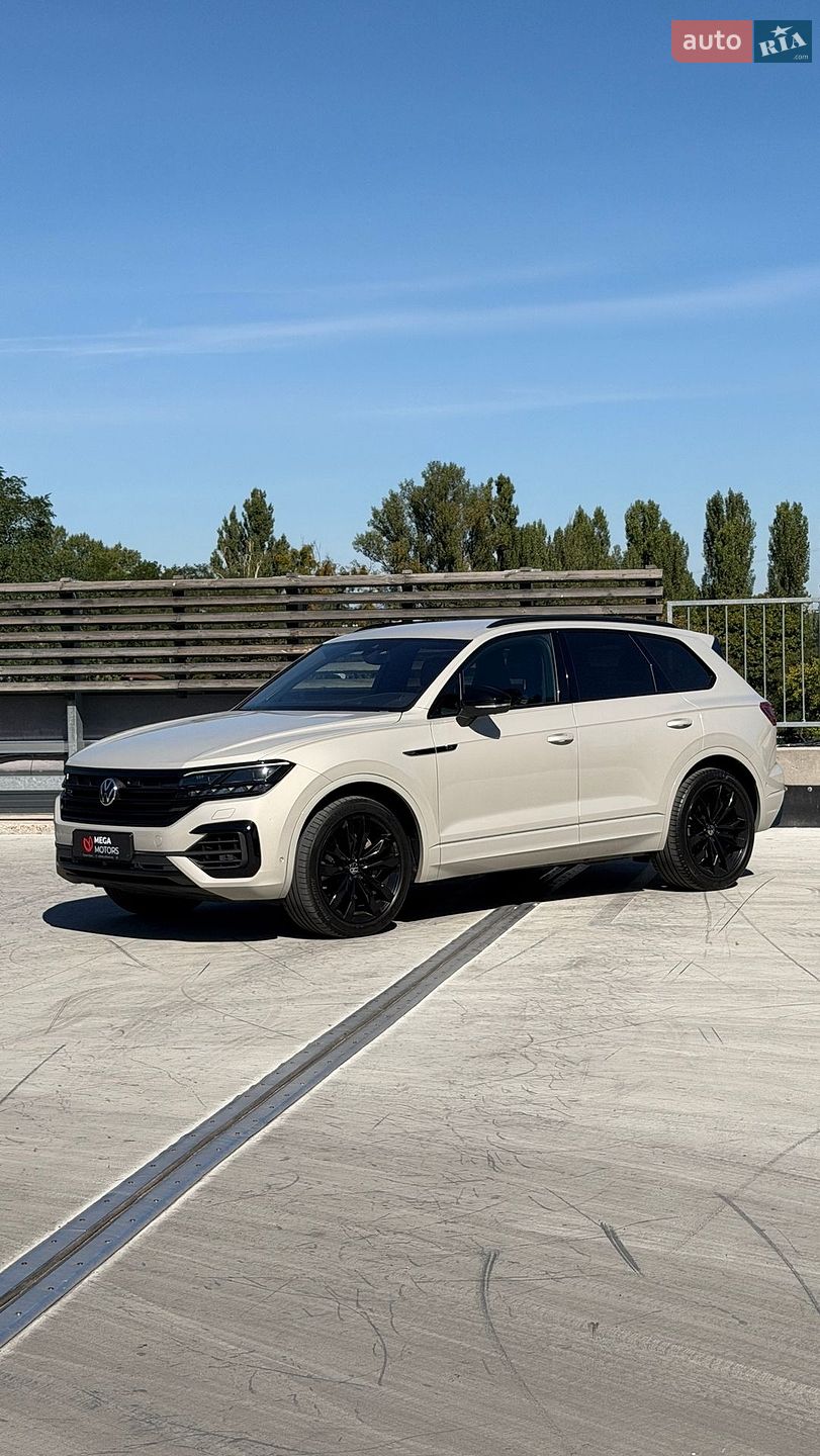 Volkswagen Touareg 2022 VIN WVGZZZCR2PD010622 фото оголошення 3 з 35