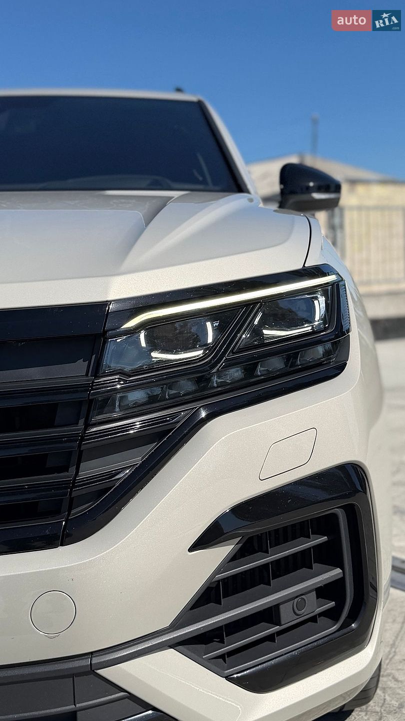 Volkswagen Touareg 2022 VIN WVGZZZCR2PD010622 фото оголошення 5 з 35