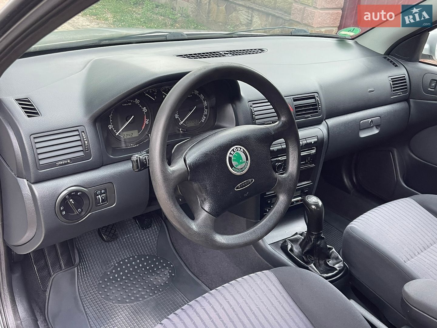 Skoda Octavia 2002 VIN TMBBE21U832710411 фото оголошення 25 з 45