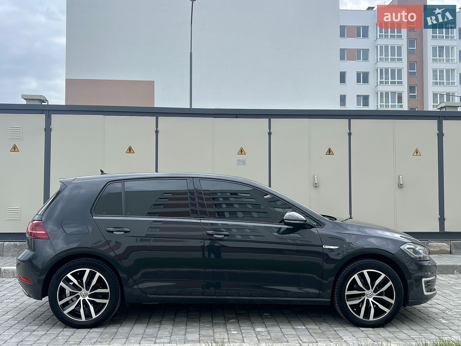Volkswagen e-Golf 2020 VIN WVWZZZAUZL8921144 фото оголошення 7 з 25