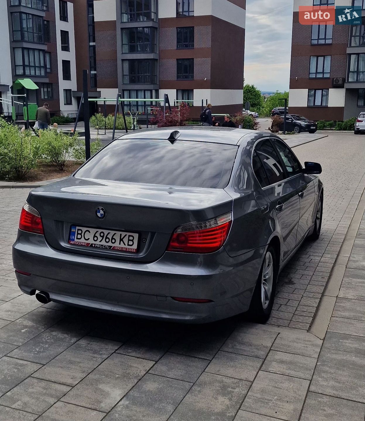 BMW 5 Series 2008 VIN WBANT11040CW02185 фото оголошення 13 з 25