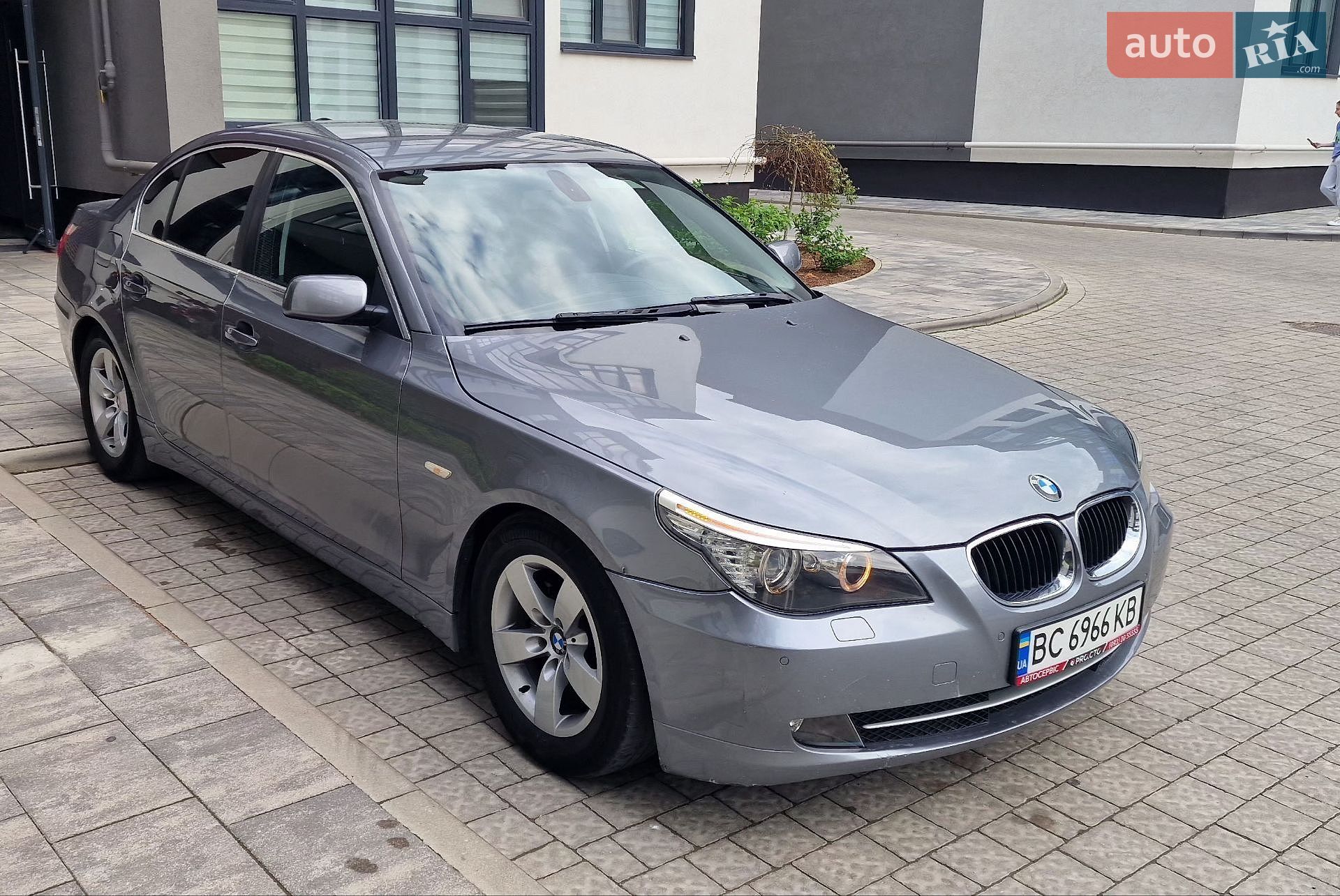 BMW 5 Series 2008 VIN WBANT11040CW02185 фото оголошення 19 з 25