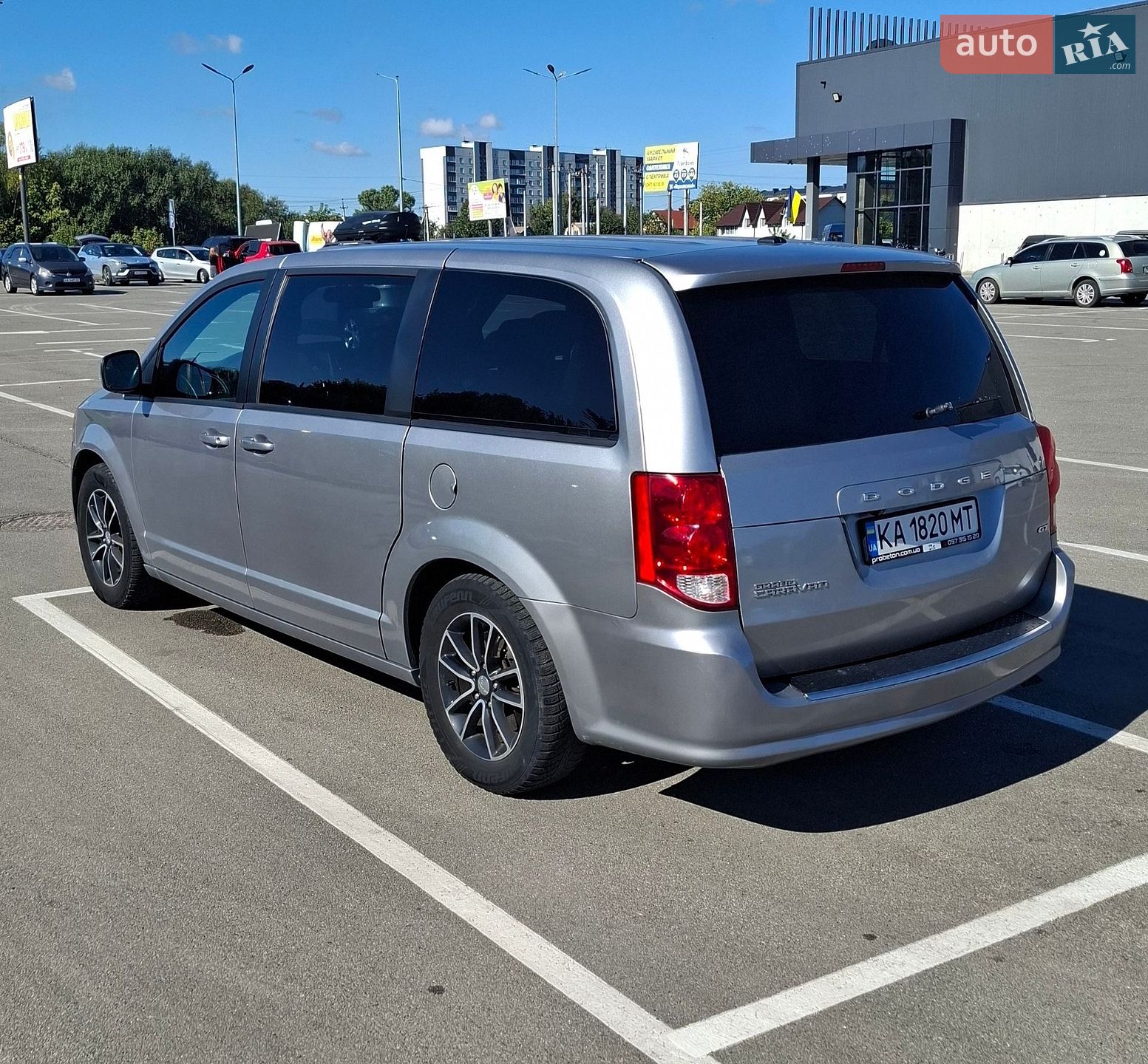 Dodge Grand Caravan 2017 VIN 2C4RDGEG2JR159622 фото оголошення 4 з 13