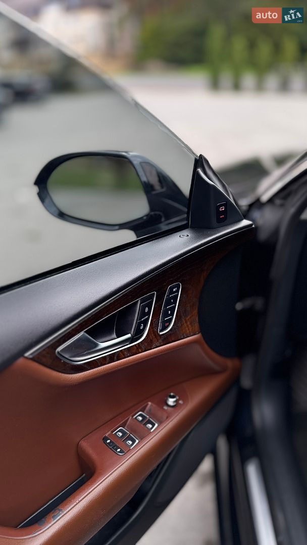 Audi A7 Sportback 2011 VIN WAUSGBFC5CN029080 фото оголошення 12 з 20