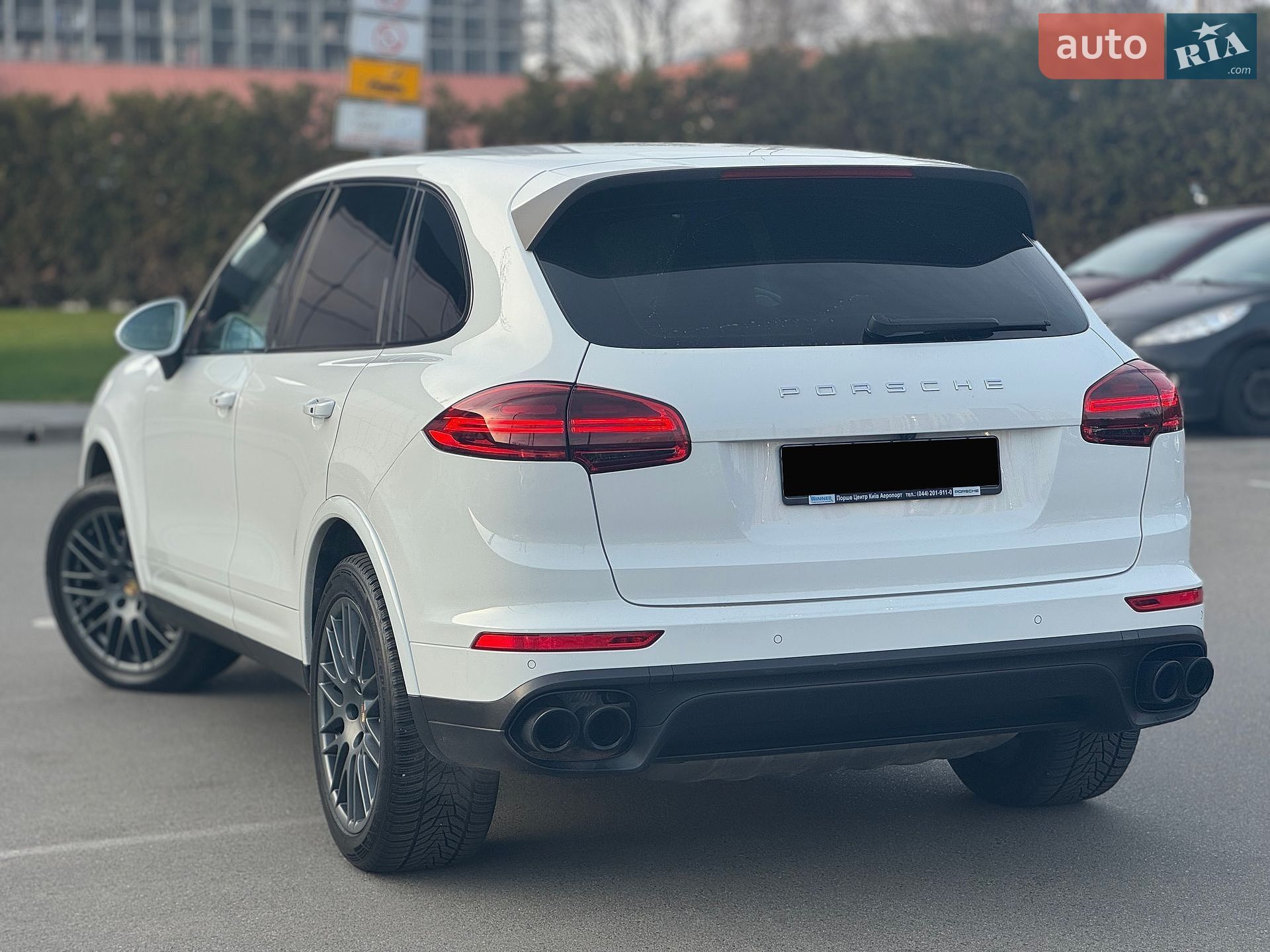 Porsche Cayenne 2016 VIN WP1ZZZ92ZHKA80154 фото оголошення 3 з 25