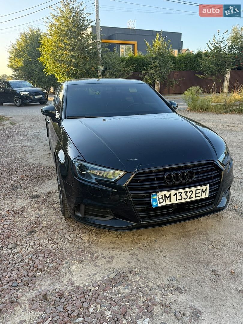 Audi A3 2017 VIN WAUAUGFFXJ1011075 фото оголошення 2 з 30