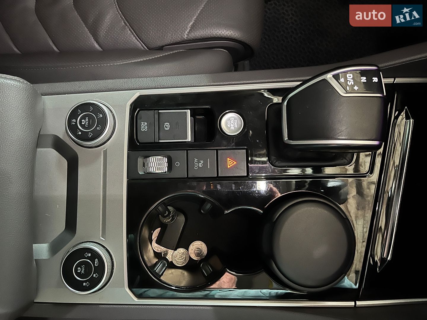 Volkswagen Touareg 2022 VIN WVGZZZCRZND020510 фото оголошення 12 з 19